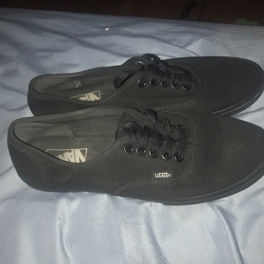 Black flat vans